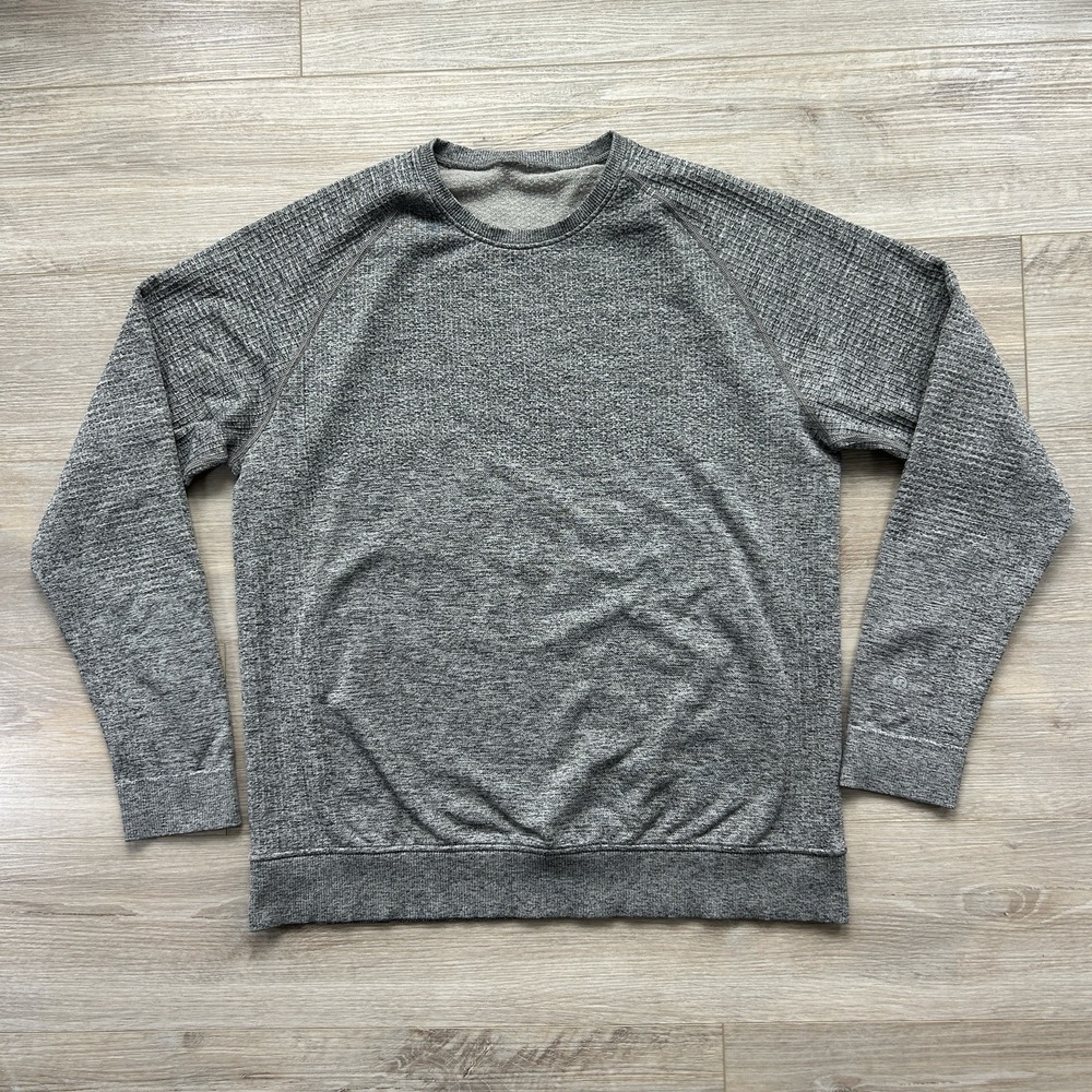 Lululemon XL Engineered Warmth Crew Performance Sweatshirt Mens Grey